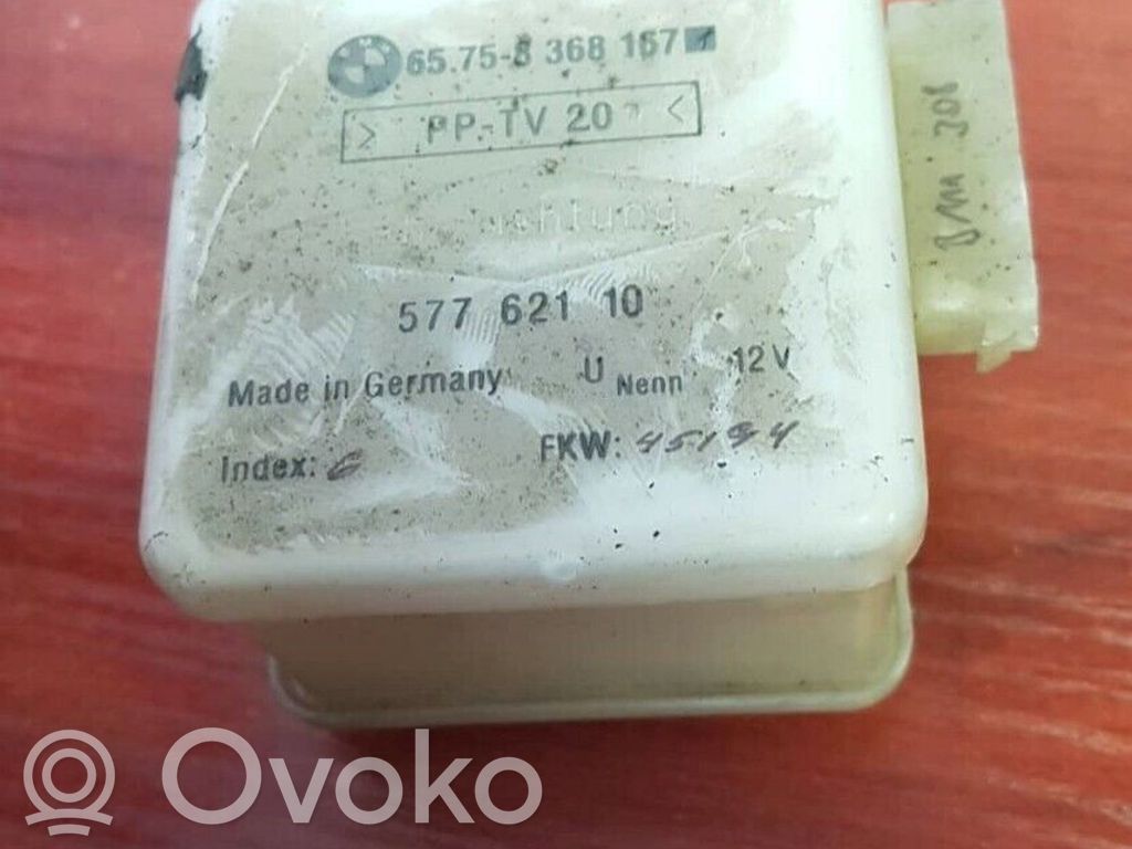BMW 7 E38 Boîtier module alarme 