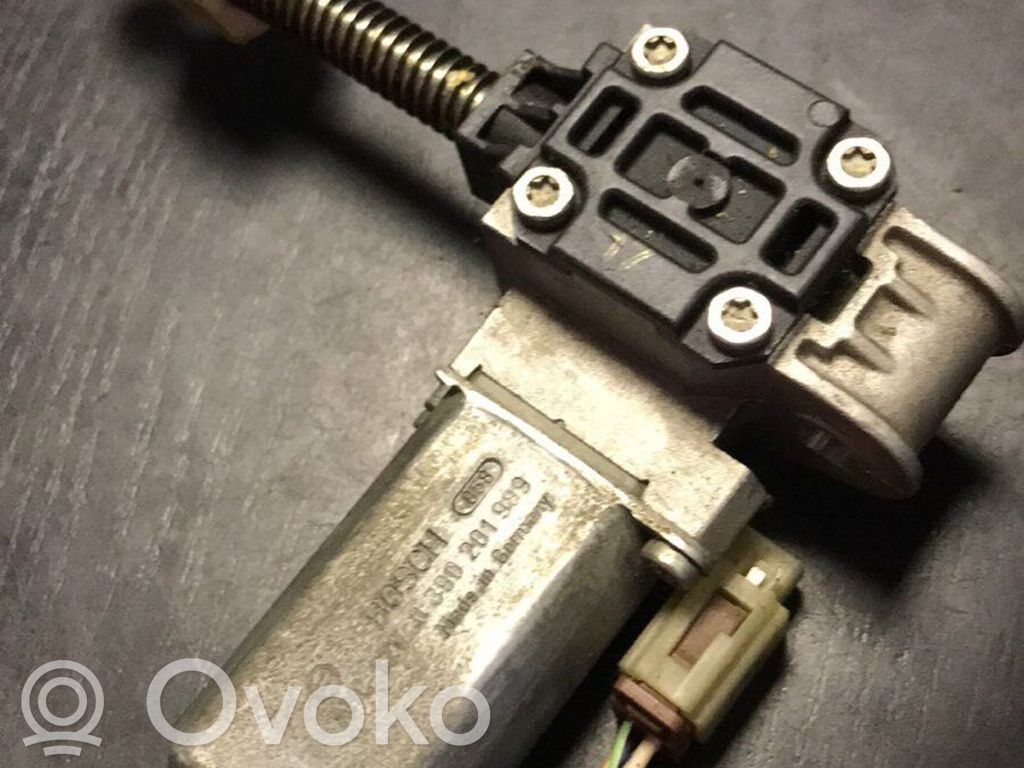 BMW 7 E65 E66 Istuimen säätömoottori 