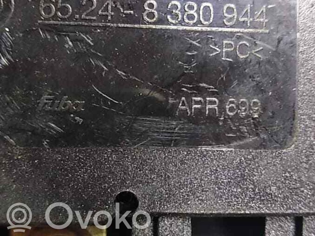 Amplificateur d'antenne   8380944