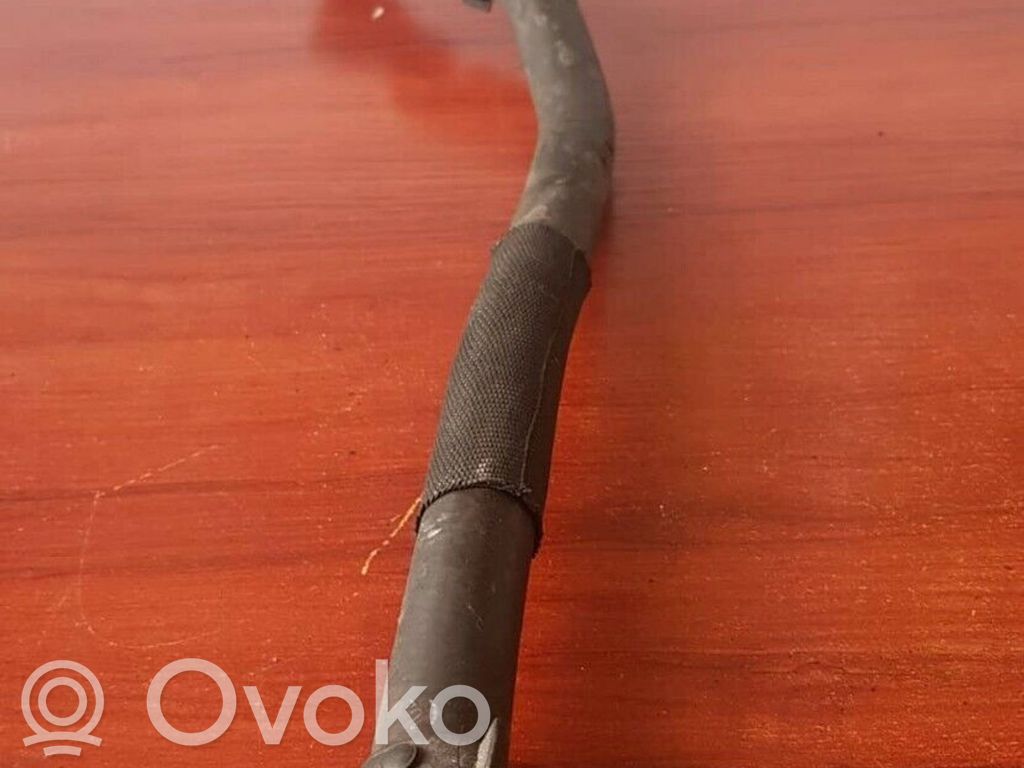 Engine coolant pipe/hose   6985734