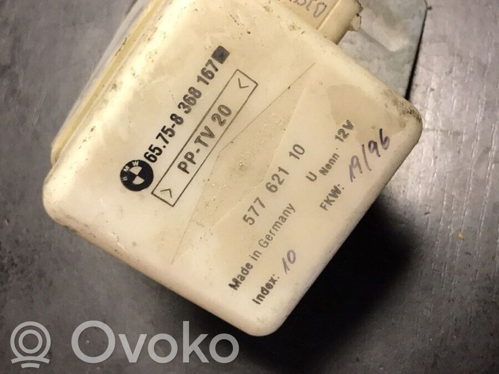 BMW 7 E38 Boîtier module alarme 