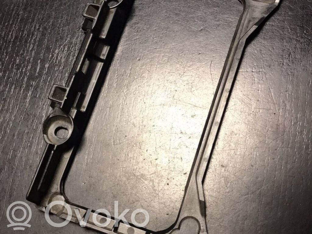 BMW 5 E60 E61 Kita panelės detalė 