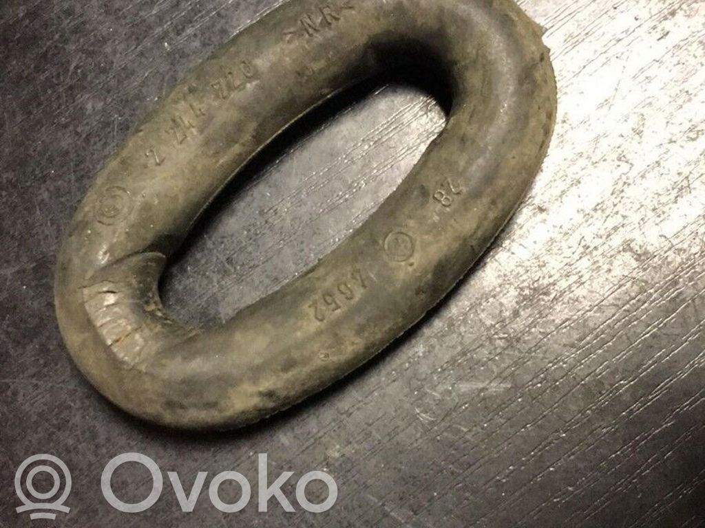 BMW 7 E38 Muffler mount bracket/holder 