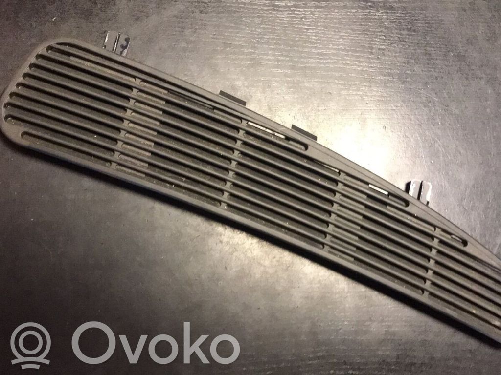 BMW 7 E38 Rear air vent grill 