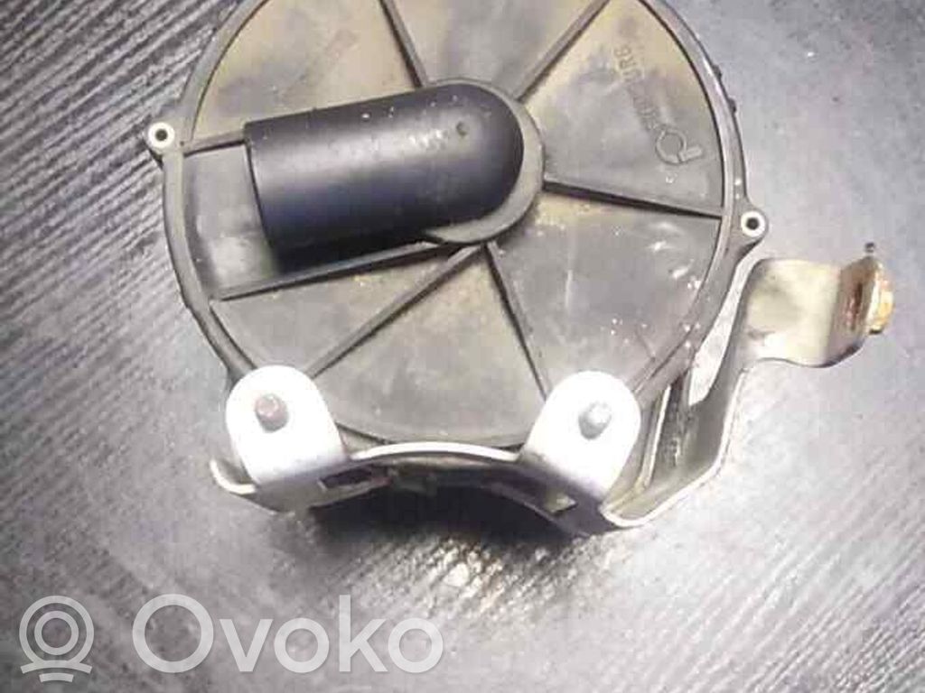 BMW 5 E39 Secondary air pump 