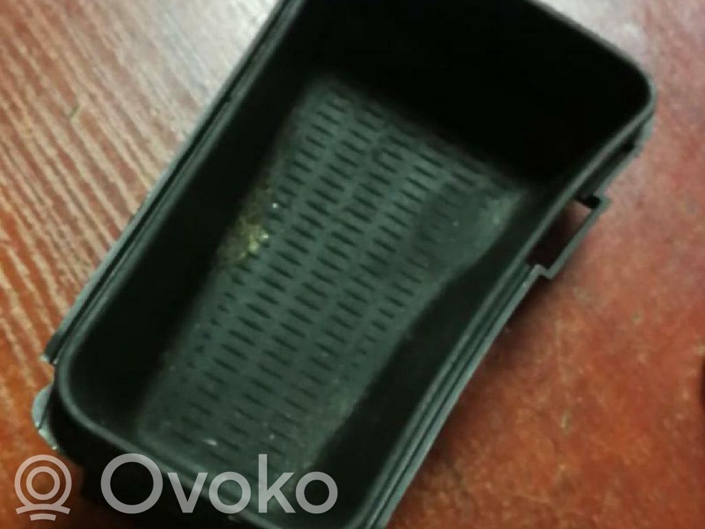 BMW 3 E90 E91 Glove box central console 