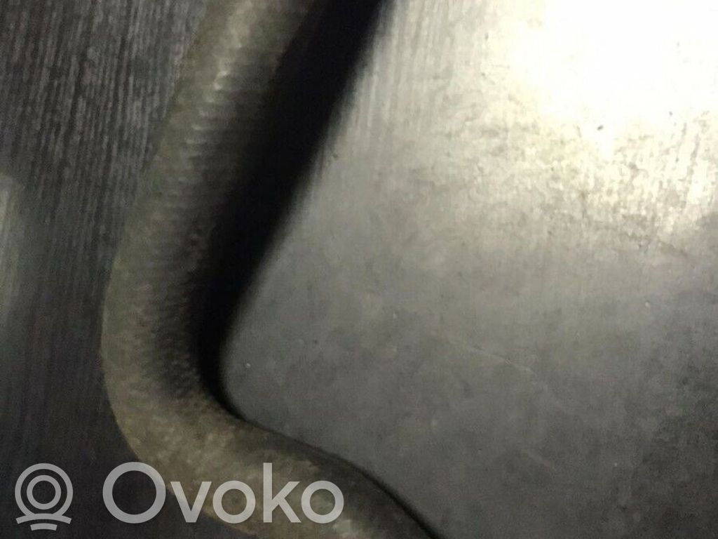 BMW 5 E34 Engine coolant pipe/hose 