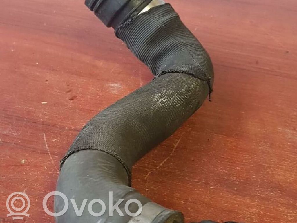 BMW 1 E82 E88 Engine coolant pipe/hose 