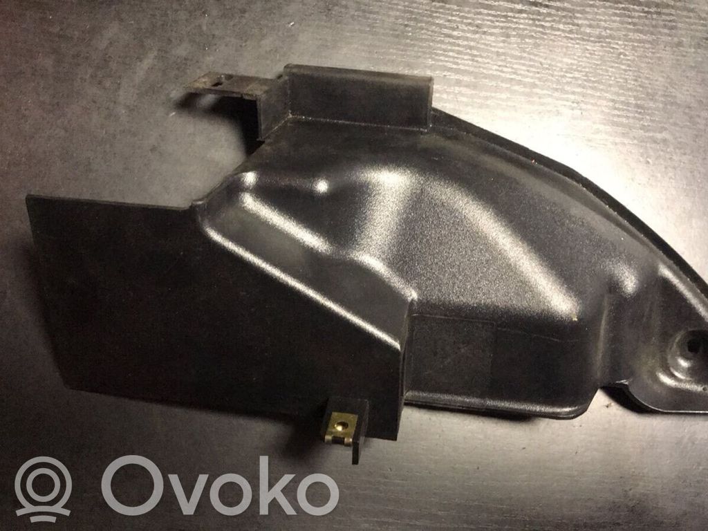 BMW 7 E38 Kita salono detalė 