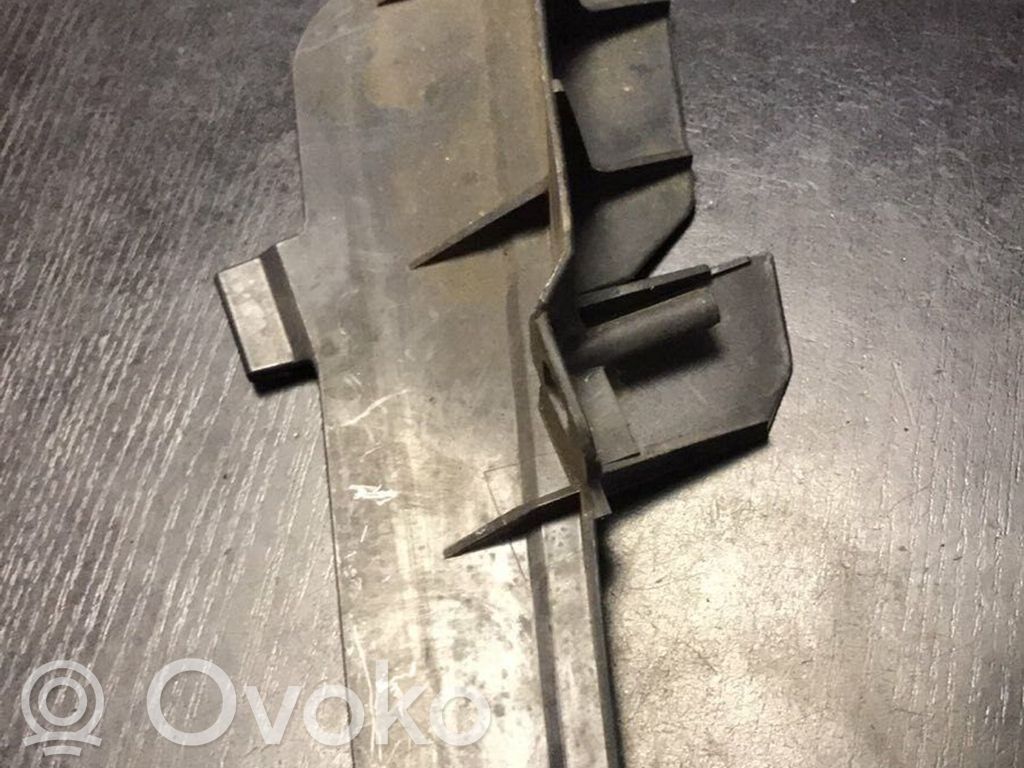 BMW 7 E38 Headlight/headlamp mounting bracket 
