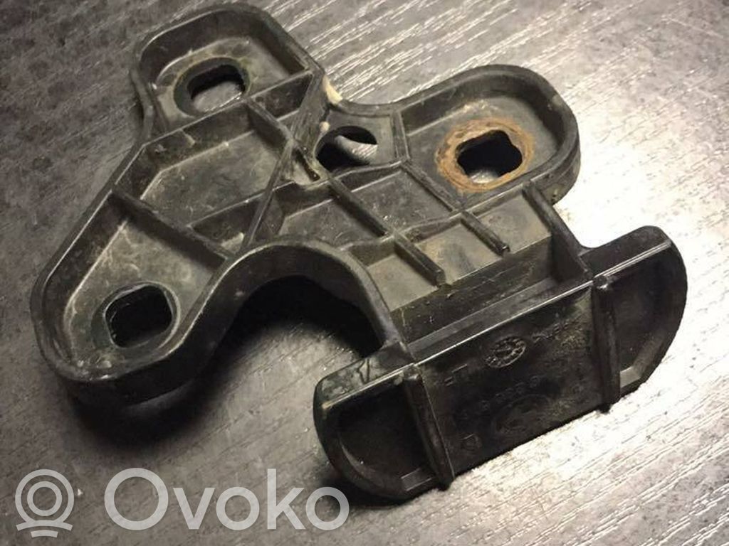 BMW 7 E38 Front bumper mounting bracket 