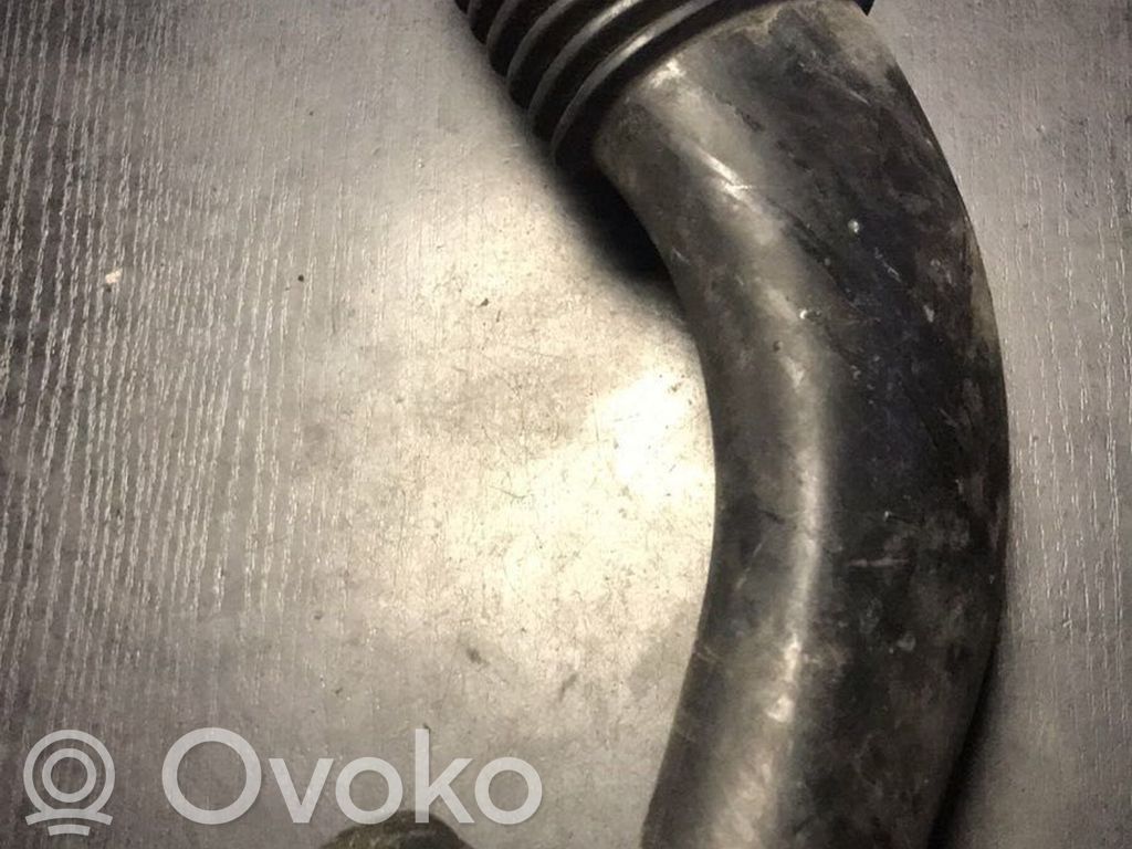 BMW 5 E39 Air intake duct part 