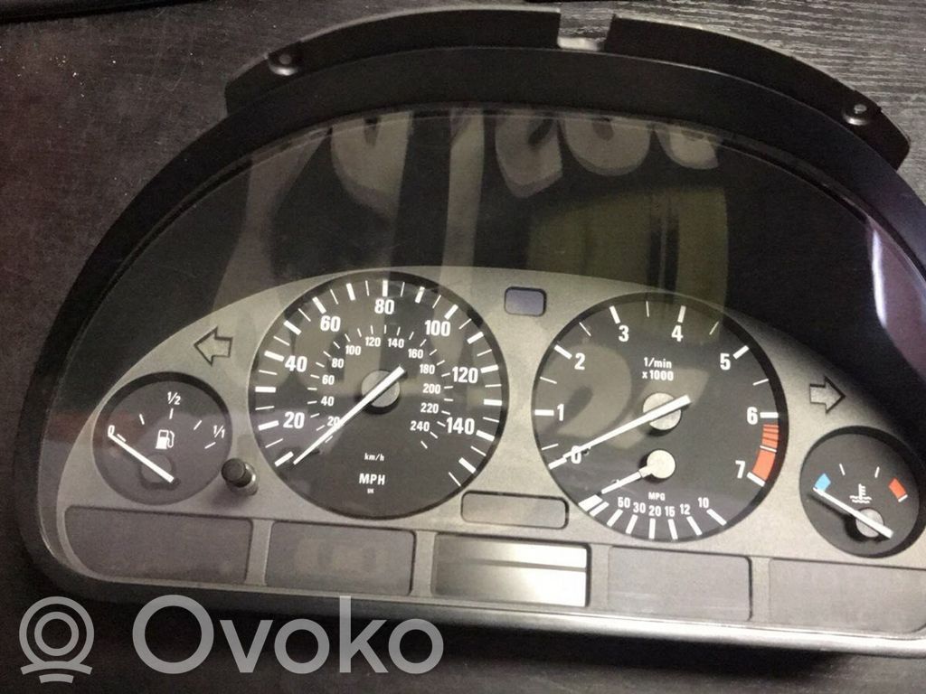 BMW 5 E39 Geschwindigkeitsmesser Cockpit 