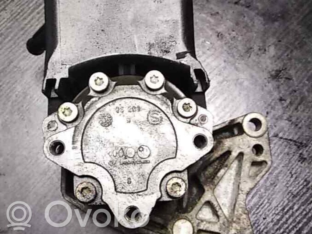BMW 5 E60 E61 Power steering pump 