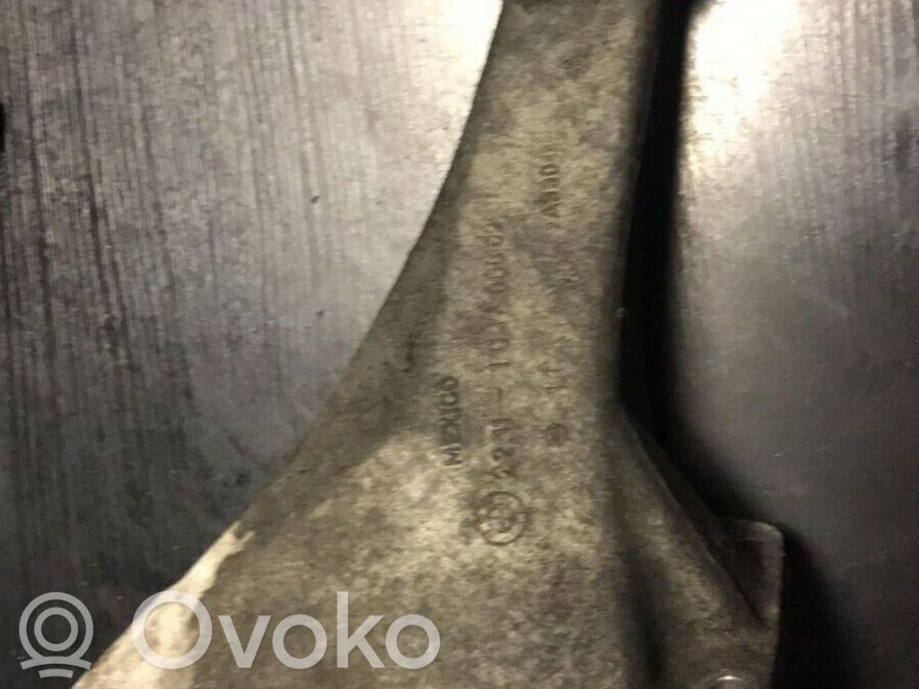 BMW X5 E53 Engine mounting bracket 