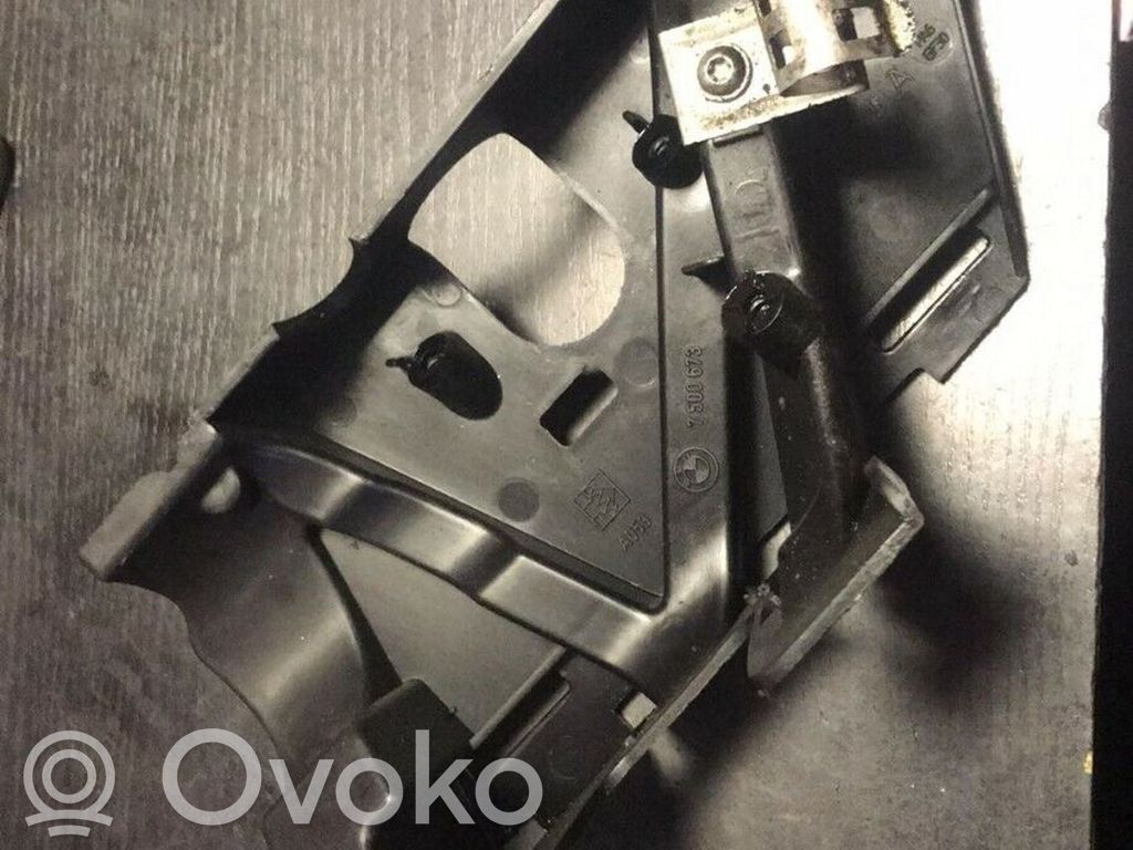 BMW 3 E46 Išmetimo kolektoriaus kita detalė (-ės) 