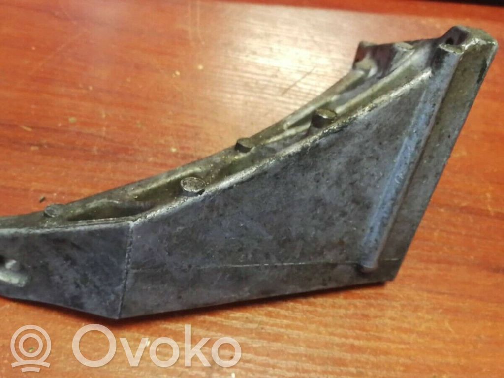 BMW 3 E46 Engine mounting bracket 