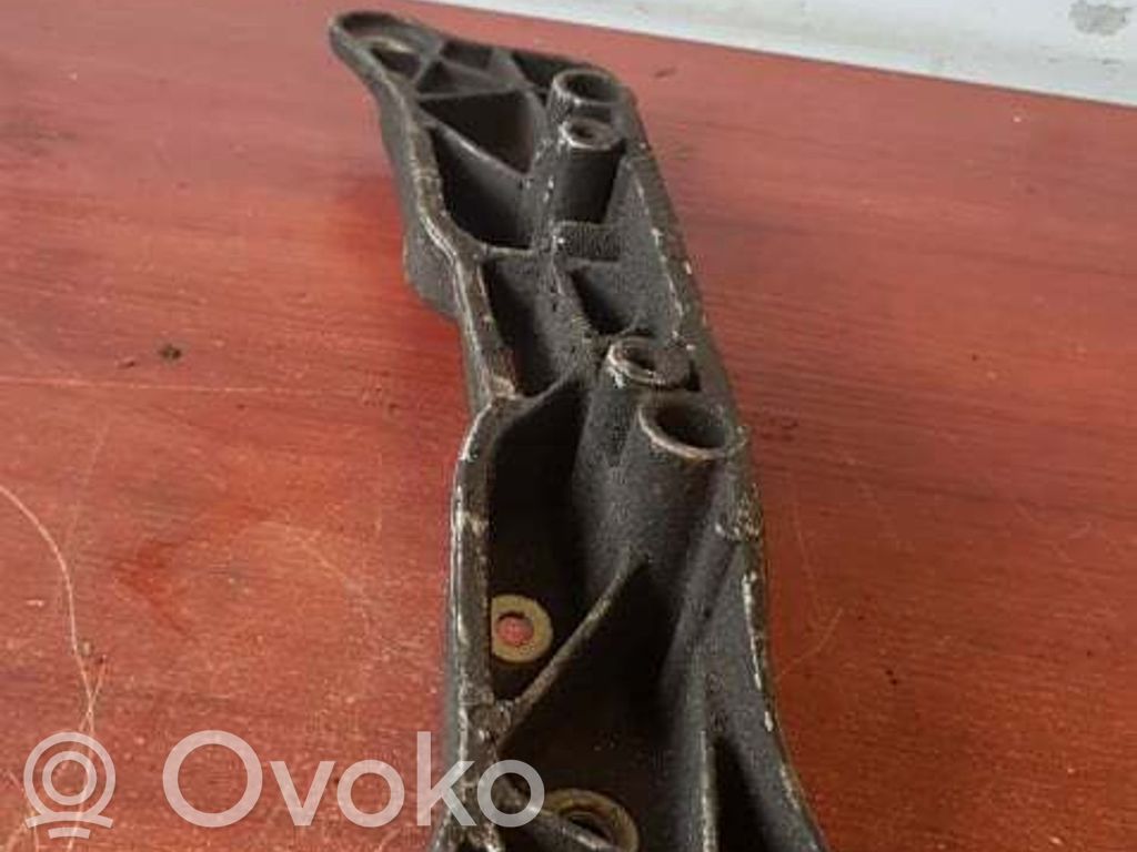 Gearbox mounting bracket   1093446