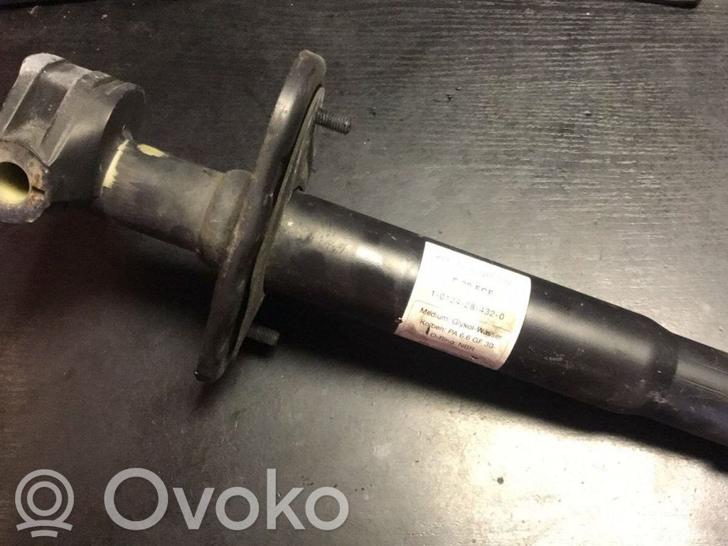 BMW 5 E39 Aizmugurē bampera amortizators 