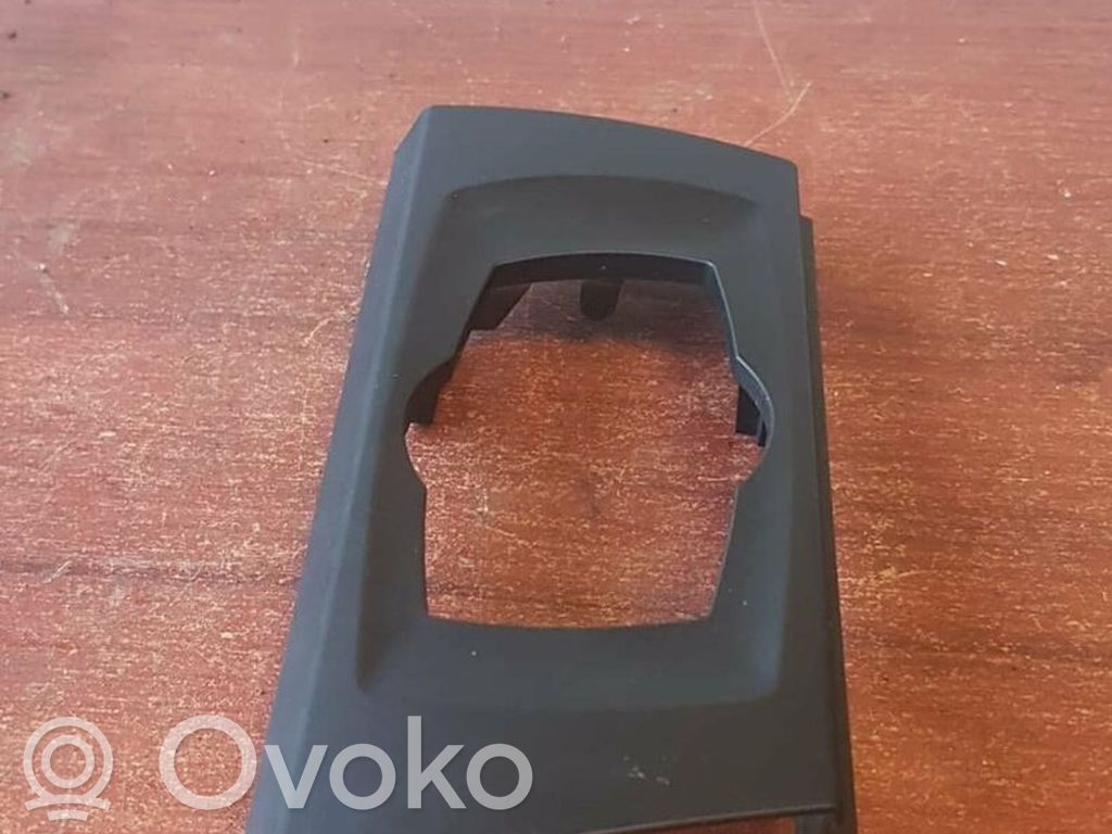 BMW 3 E92 E93 Kita salono detalė 