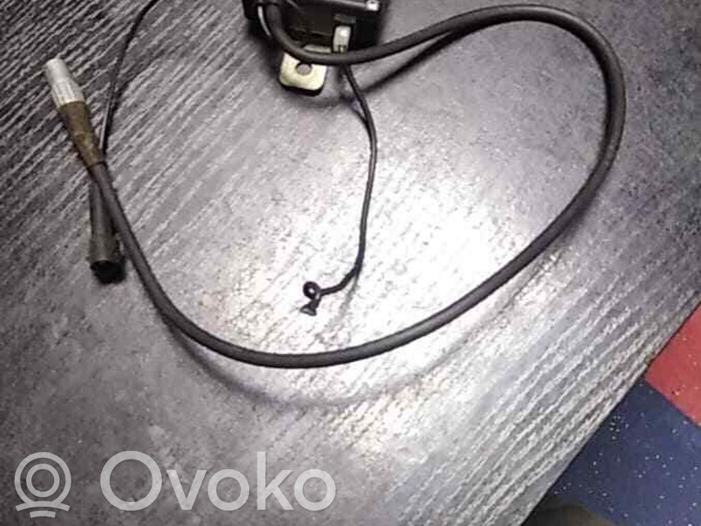 BMW 5 E34 Antenos stiprintuvas 