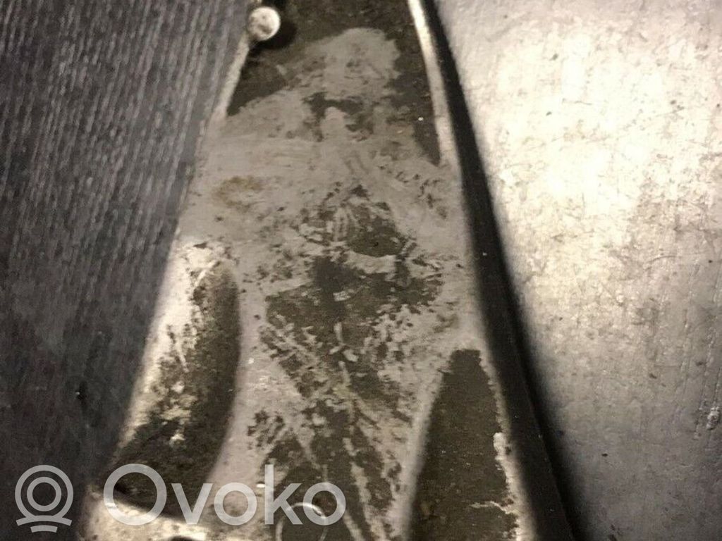BMW 5 E34 Engine mounting bracket 