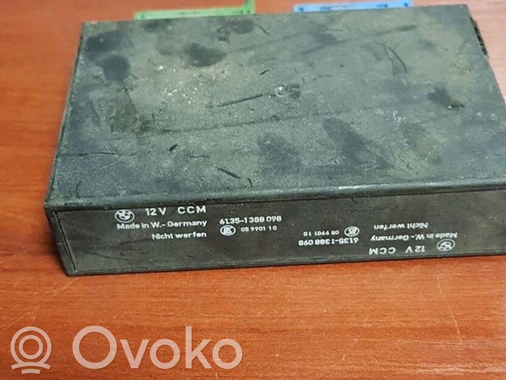 BMW 5 E34 Komforto modulis 