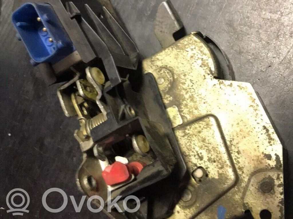 BMW 5 E34 Rear door lock 
