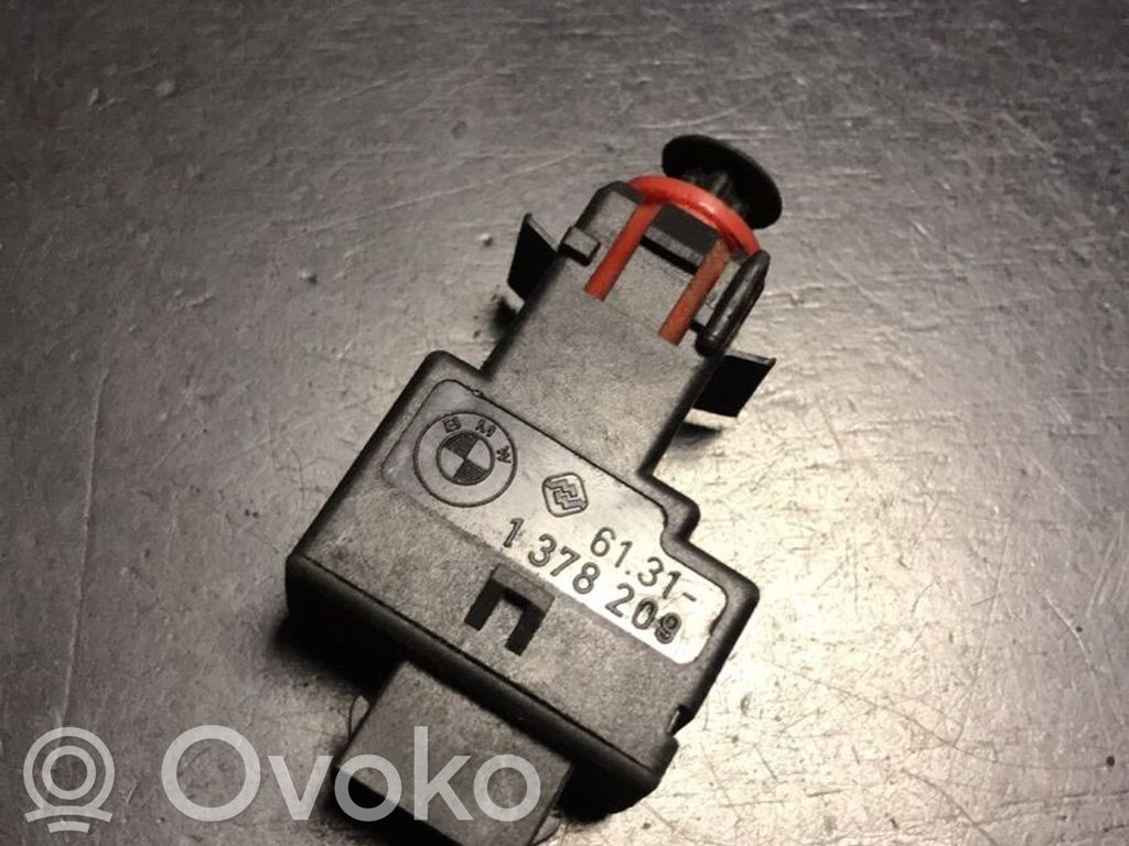 BMW 5 E34 Brake pedal sensor switch 