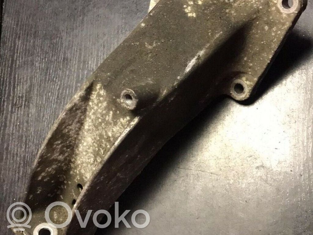 BMW 5 E39 Engine mounting bracket 