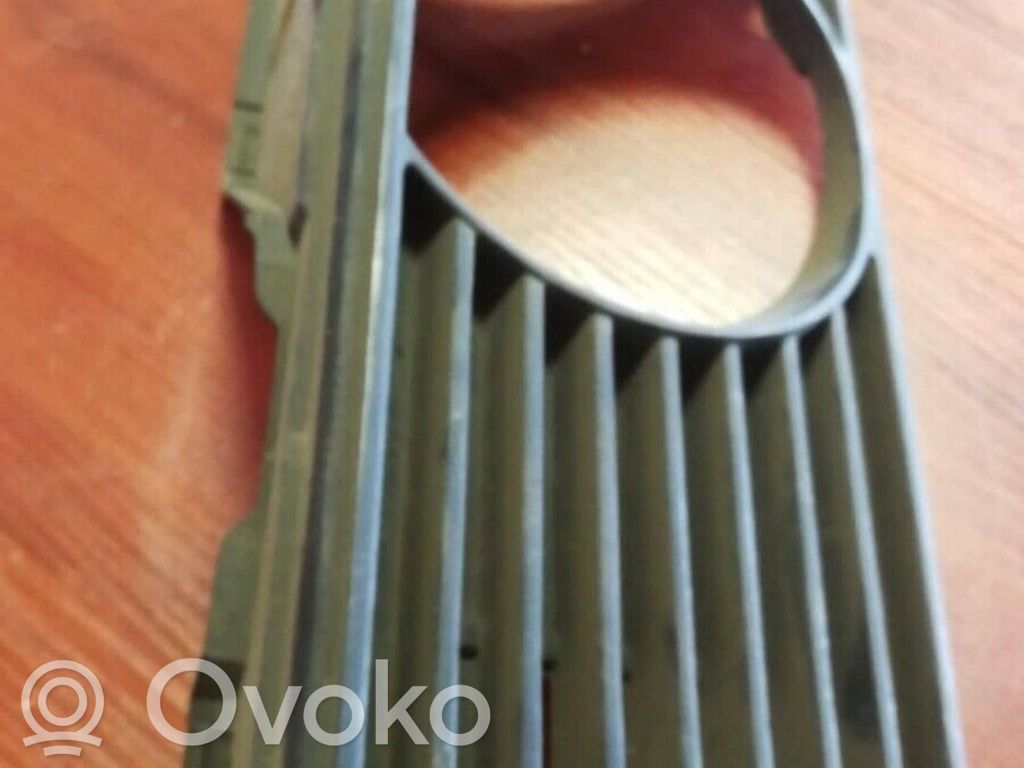 BMW 3 E30 Under headlight/headlamp trim 