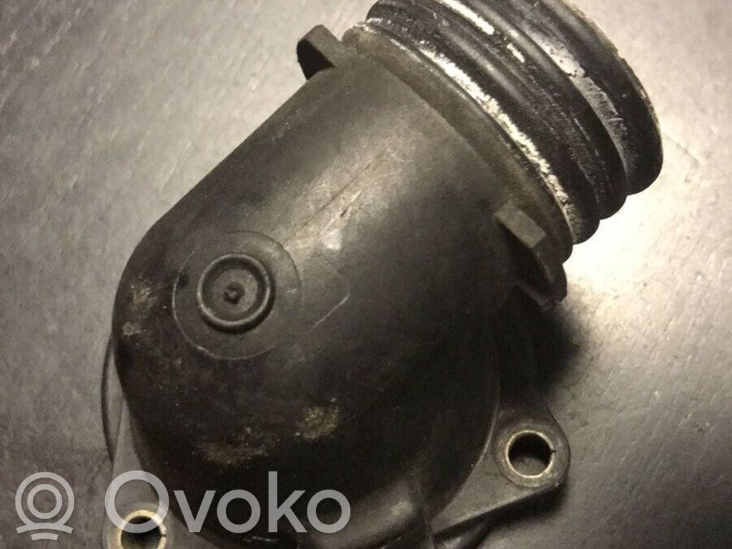 BMW 5 E39 Engine coolant pipe/hose 
