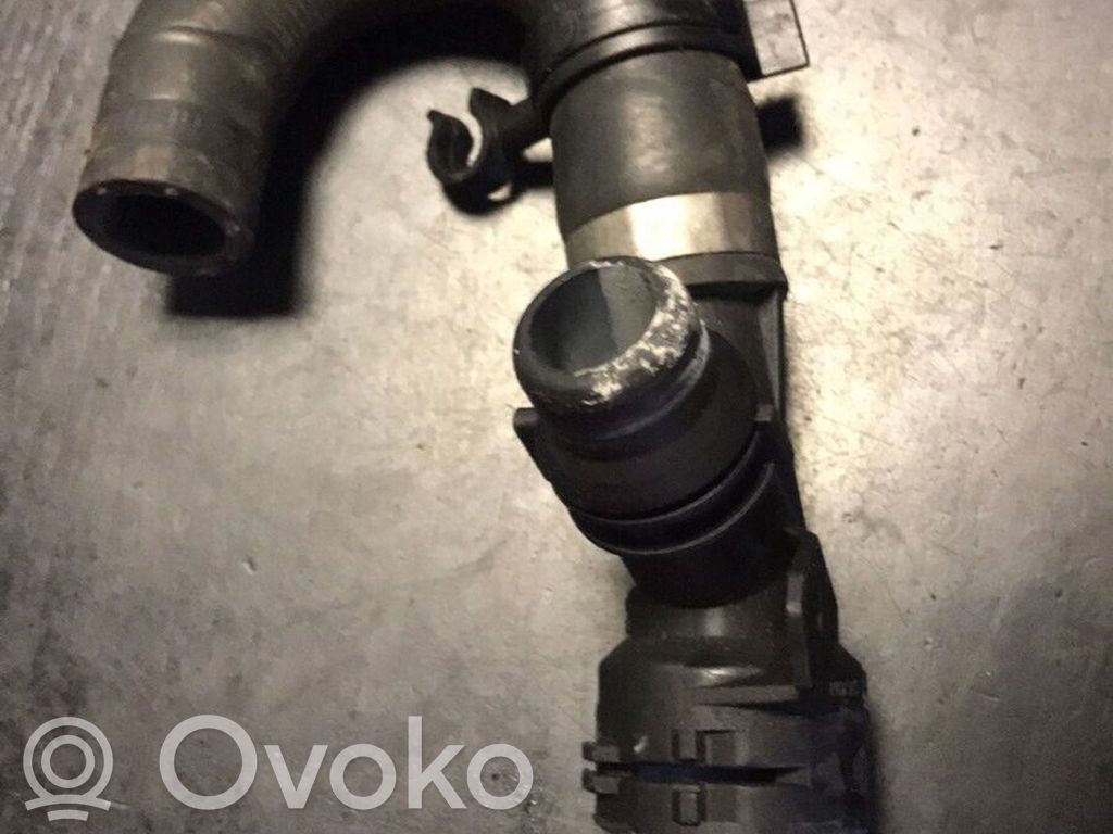 Engine coolant pipe/hose   7795715