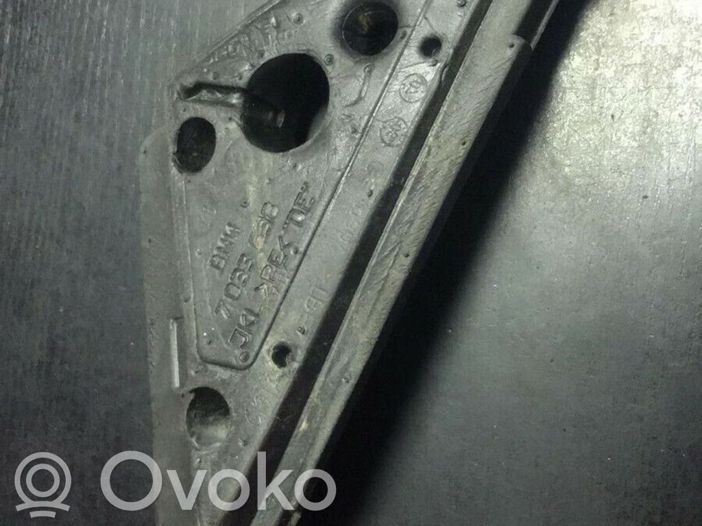 BMW 5 E60 E61 Veidrodėlio dalys 