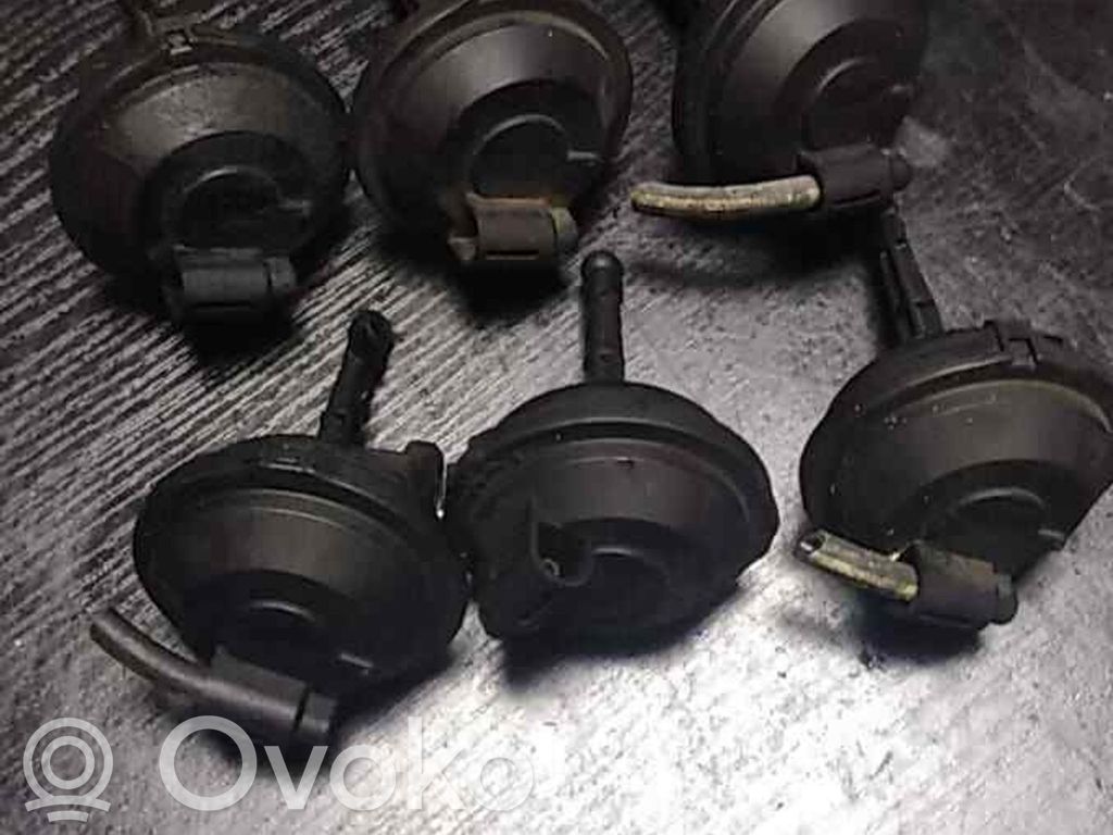 Vacuum valve   71424212
