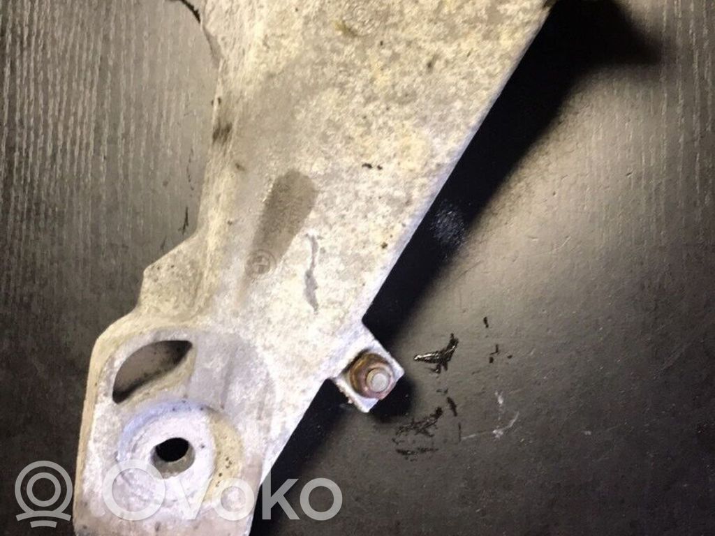BMW 5 E60 E61 Engine mounting bracket 