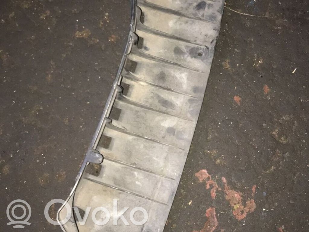 BMW 5 E60 E61 Takapuskurin kannake 