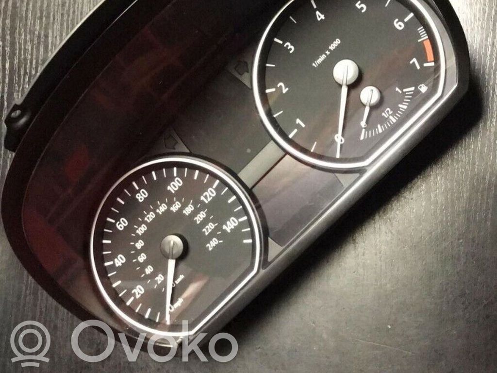 BMW 1 E81 E87 Spidometrs (instrumentu panelī) 