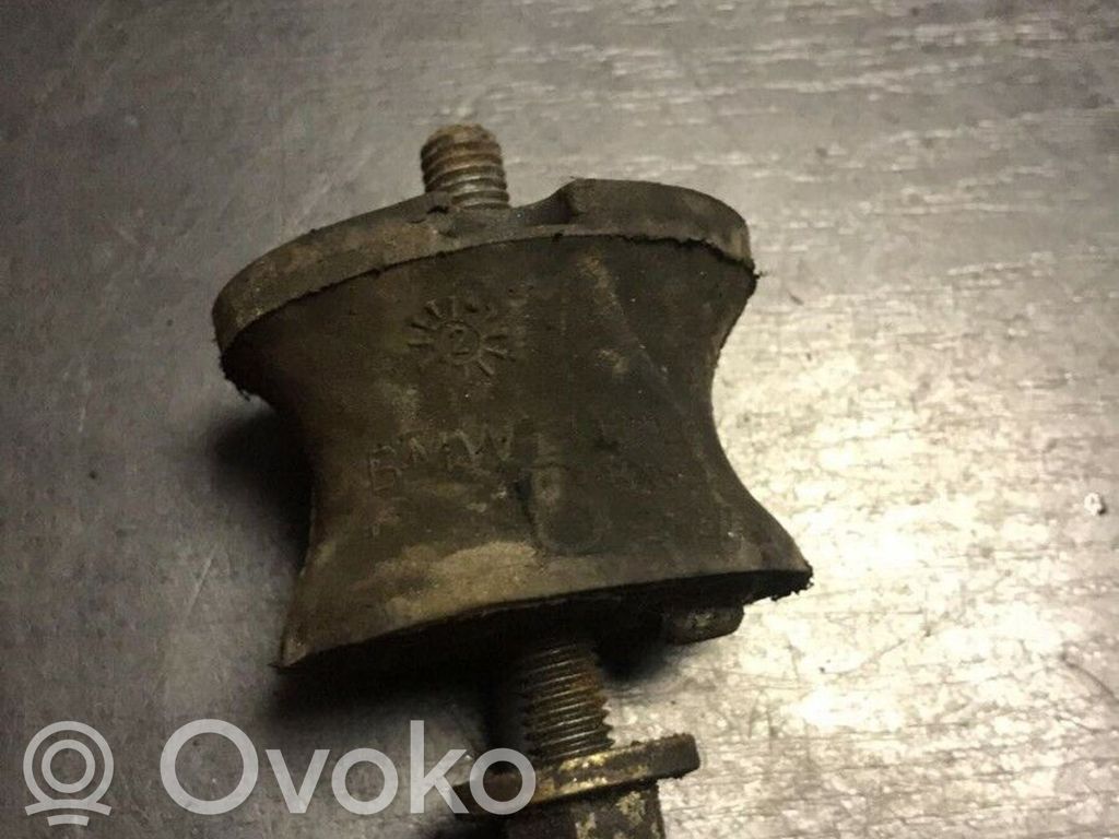 BMW 3 E36 Pārnesumkārbas stiprinājuma kronšteins 
