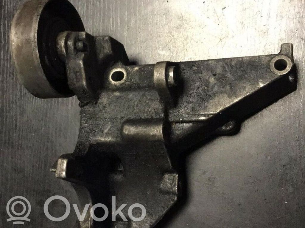 BMW 5 E39 Engine mounting bracket 