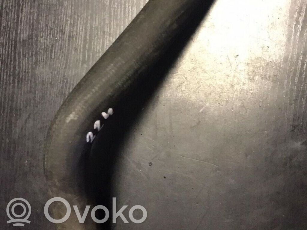 BMW 5 E39 Engine coolant pipe/hose 