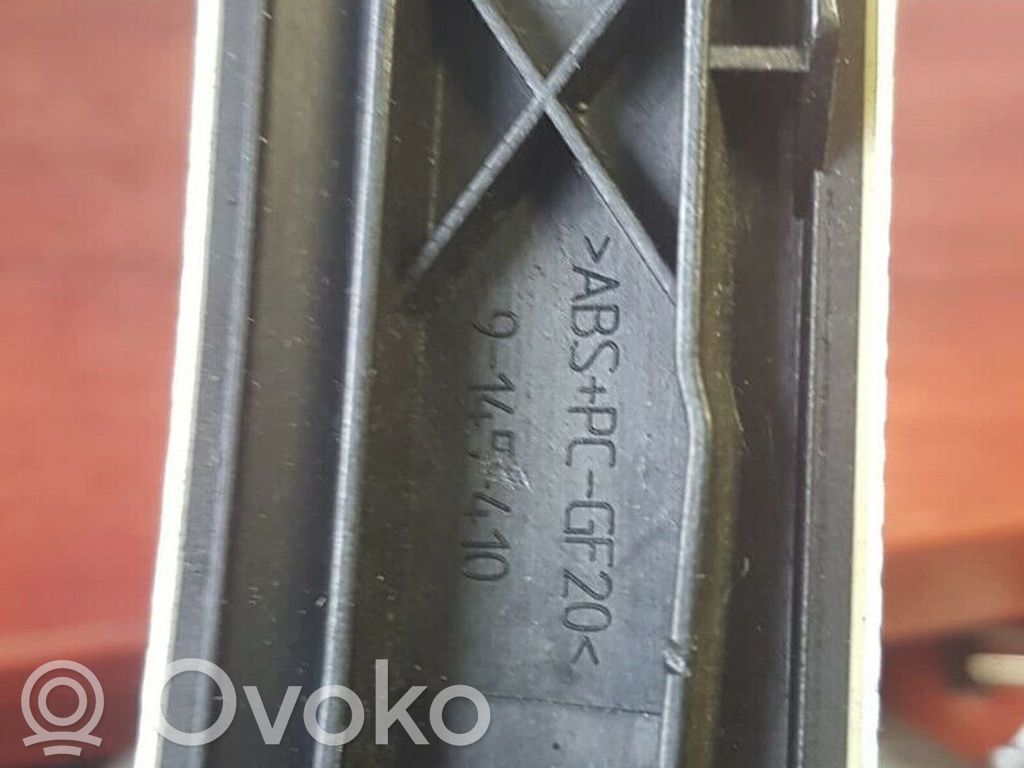 BMW 3 E90 E91 Muu takaoven verhoiluelementti 