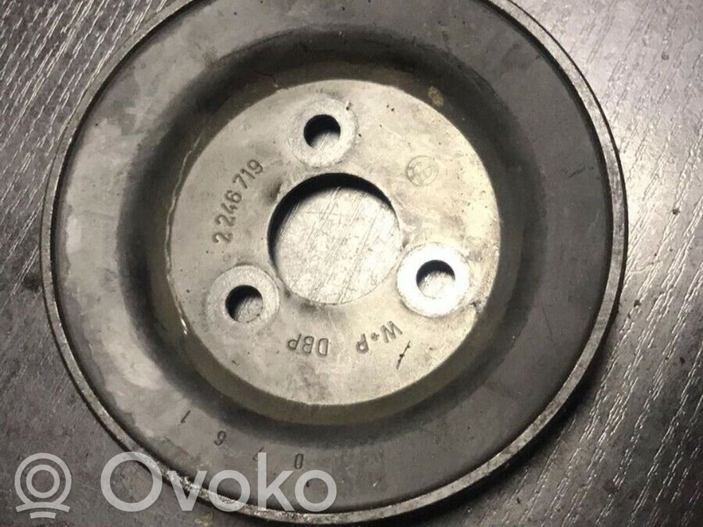 BMW 5 E39 Power steering pump pulley 