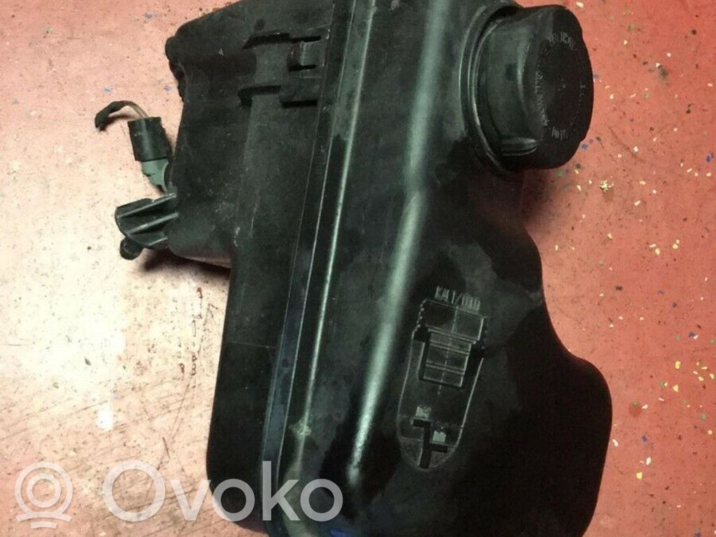 BMW 5 E60 E61 Aušinimo skysčio išsiplėtimo bakelis 