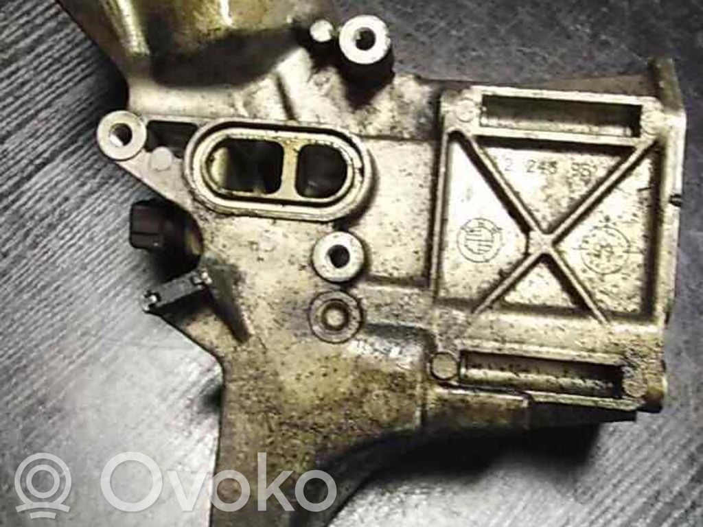 BMW 3 E46 Oil filter mounting bracket 