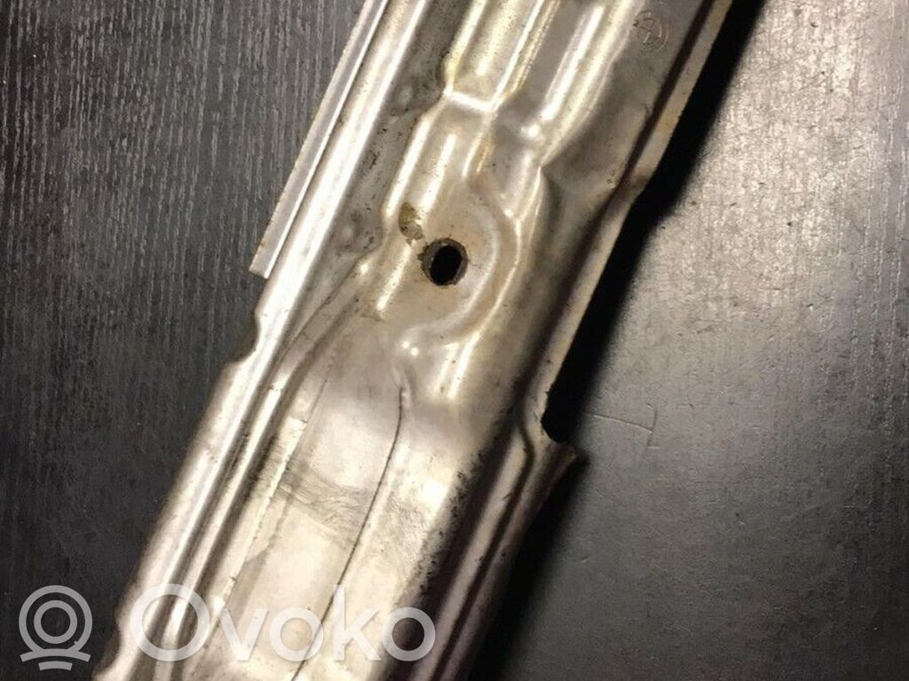 BMW 5 E60 E61 Hitzeschutz Abschirmblech 