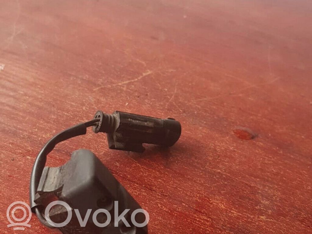 BMW 3 E46 Windshield washer spray nozzle 