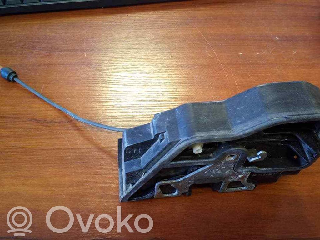 BMW 5 E60 E61 Priekšpusē slēdzene 