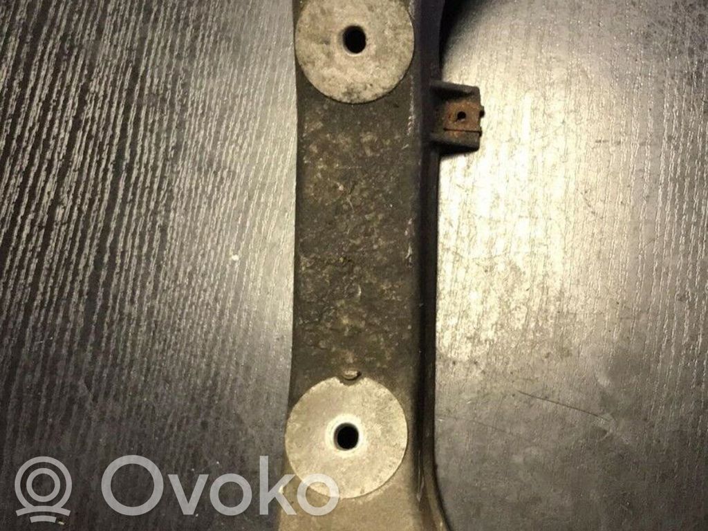 Gearbox mounting bracket   6760300