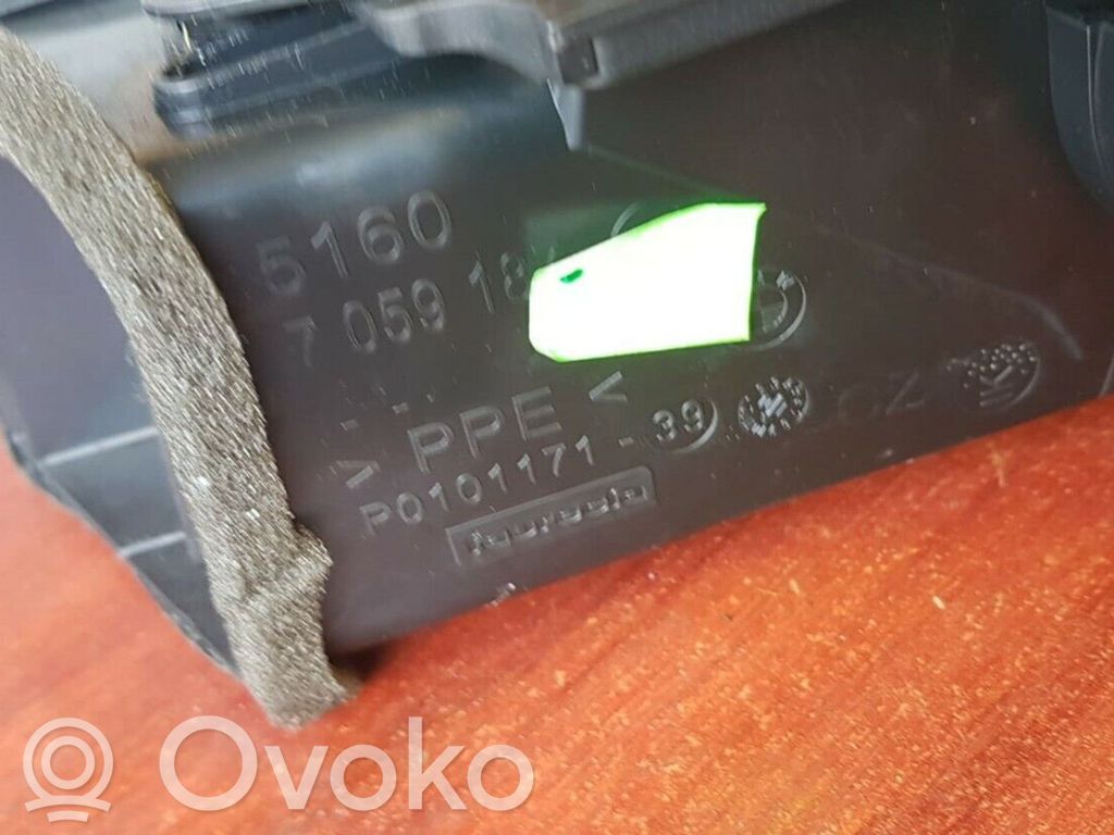 BMW 1 E82 E88 Sānu gaisa režģis 